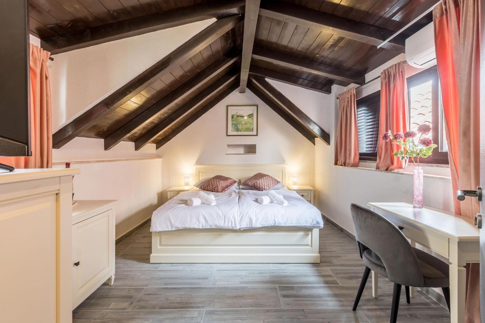 Old Town B&B Rooms Matusko Spalato Esterno foto
